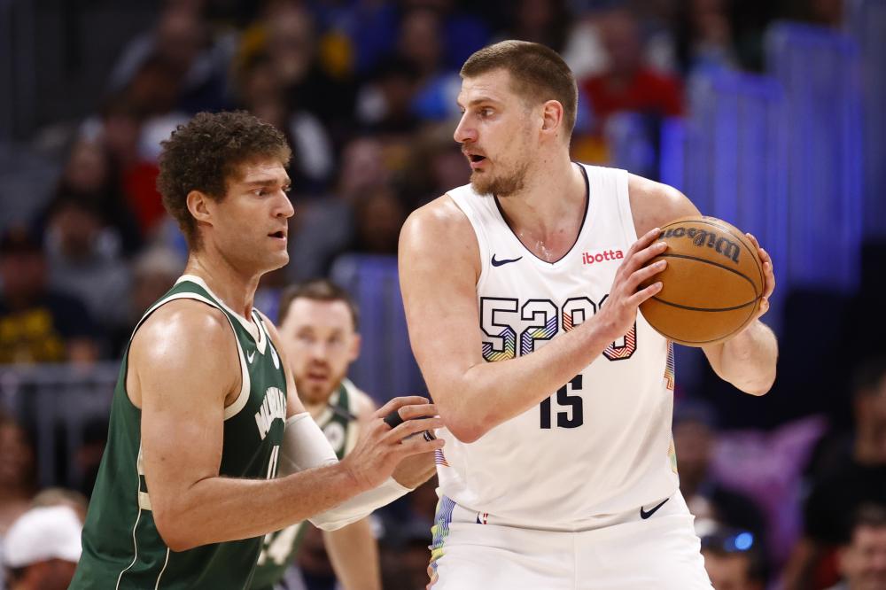 一座充满活 一座充满活