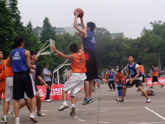 卡扎量身定 卡扎量身定